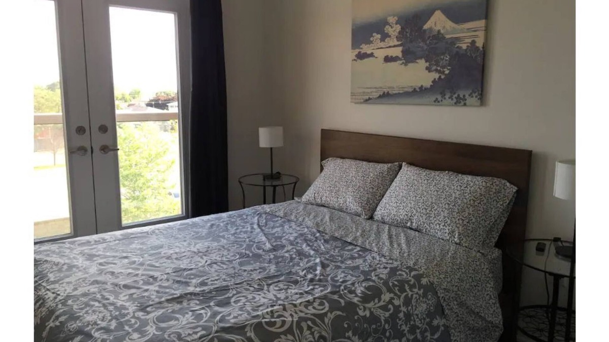 Beamsville Condo | 2-bedroom condo w/parking in Niagara wine country