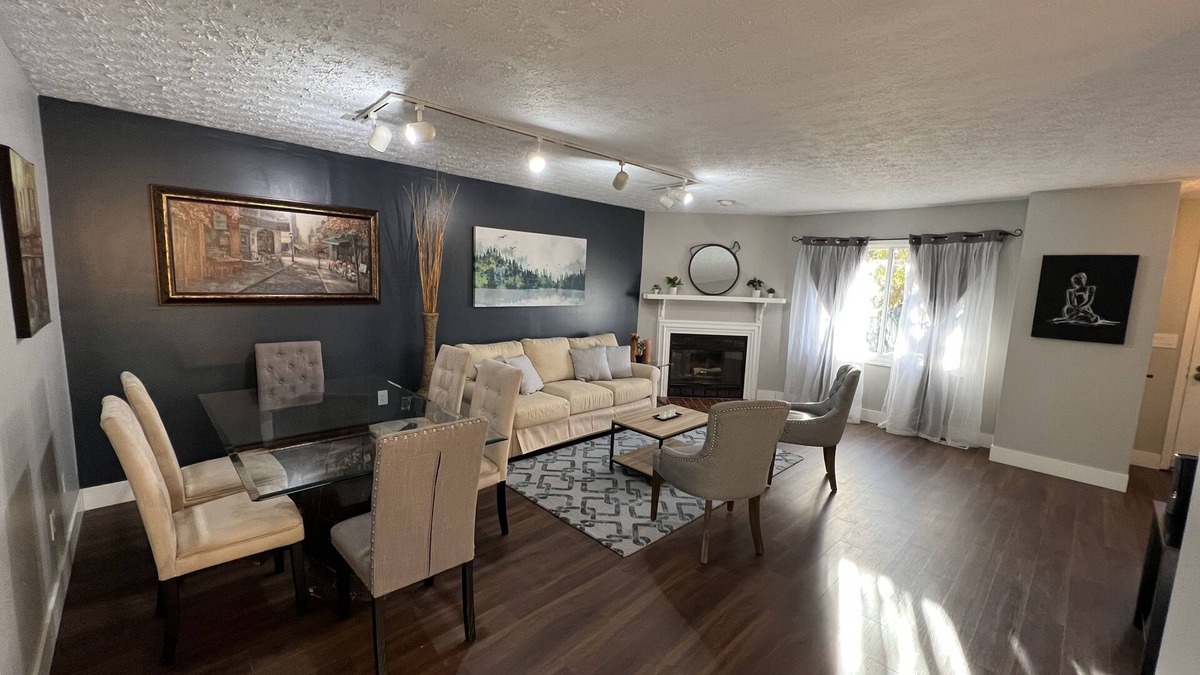 Northwest Columbus Condo | 2-Bedroom Condo with Arcade Room, amazing location15min away from the Zoo or OSU