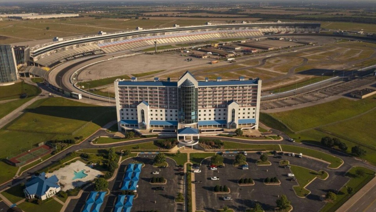 Fort Worth Condo | 2-bedroom Condo with View of the entire track at Texas Motor Speedway.
