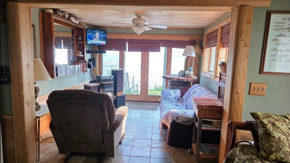 Alpena Cottage | 2-bedroom Cottage on Long Lake near Alpena
