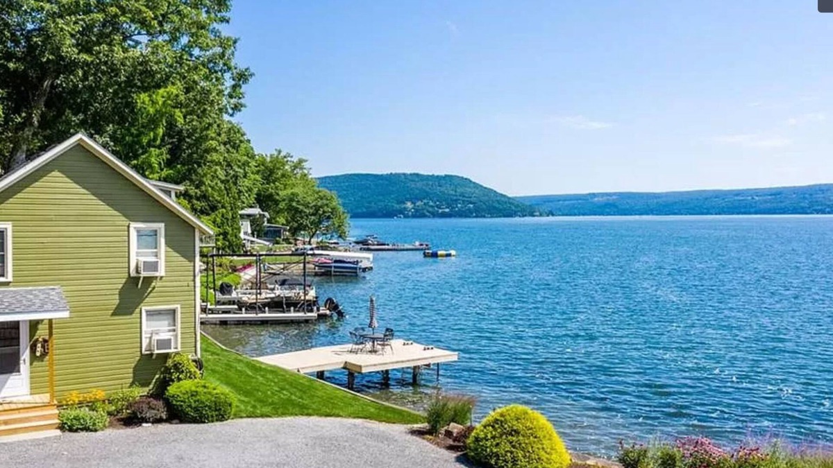 Hammondsport Cottage | 2 Bedroom Cottage on Keuka Lake. Sleeps 6 Comfortably