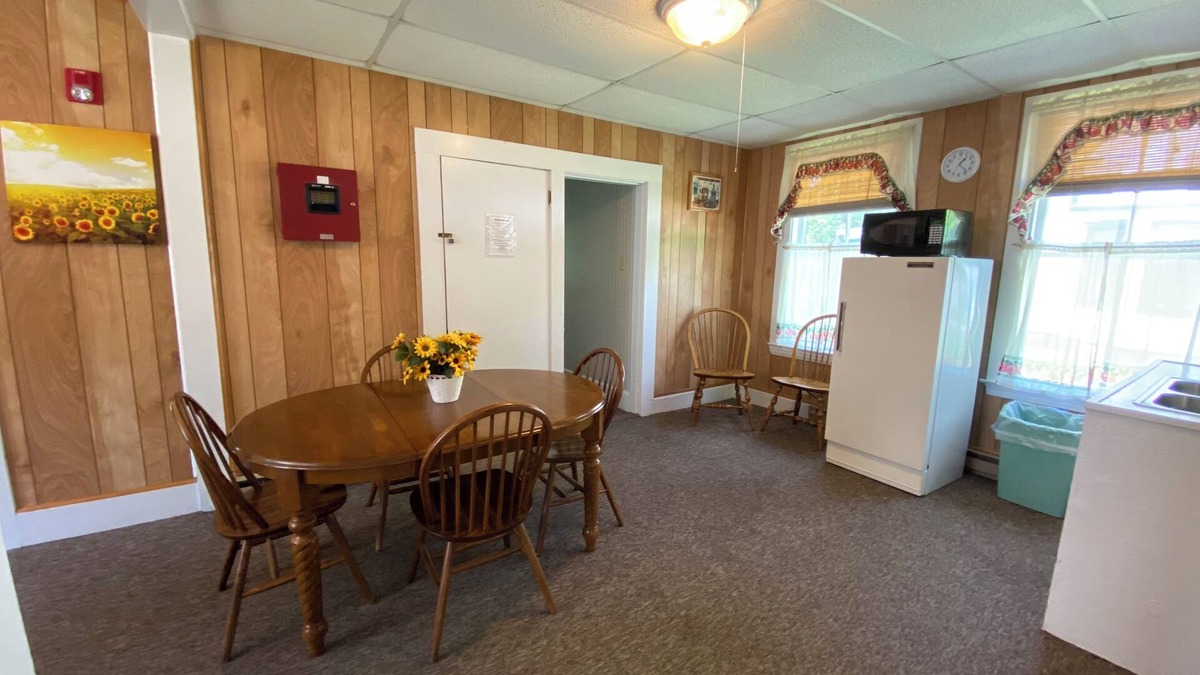 Poland Cottage | 2 Bedroom Cottage at the 500 acre Poland Spring Resort with lots of onsite activities!