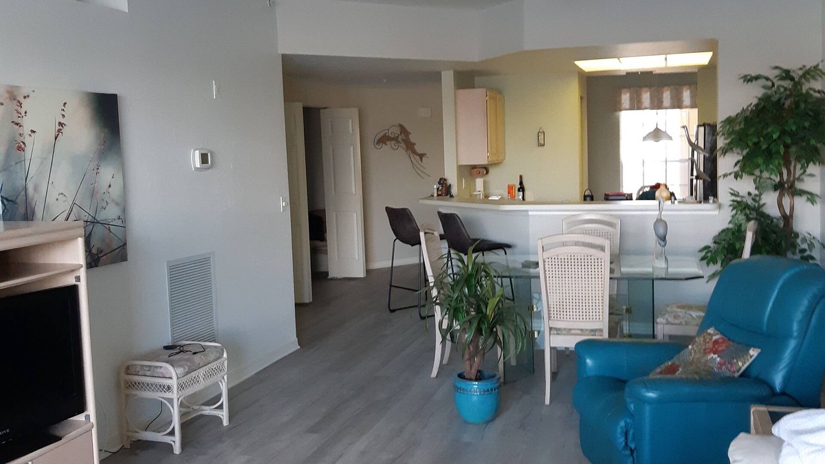 Bonita Springs Condo | 2 bedroom + den, 2 bath first floor condo in Spanish Wells golf community.