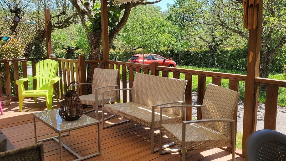 Berrias-et-Casteljau House | 2 Bedroom Mobile Home in Berrias-et-Casteljau