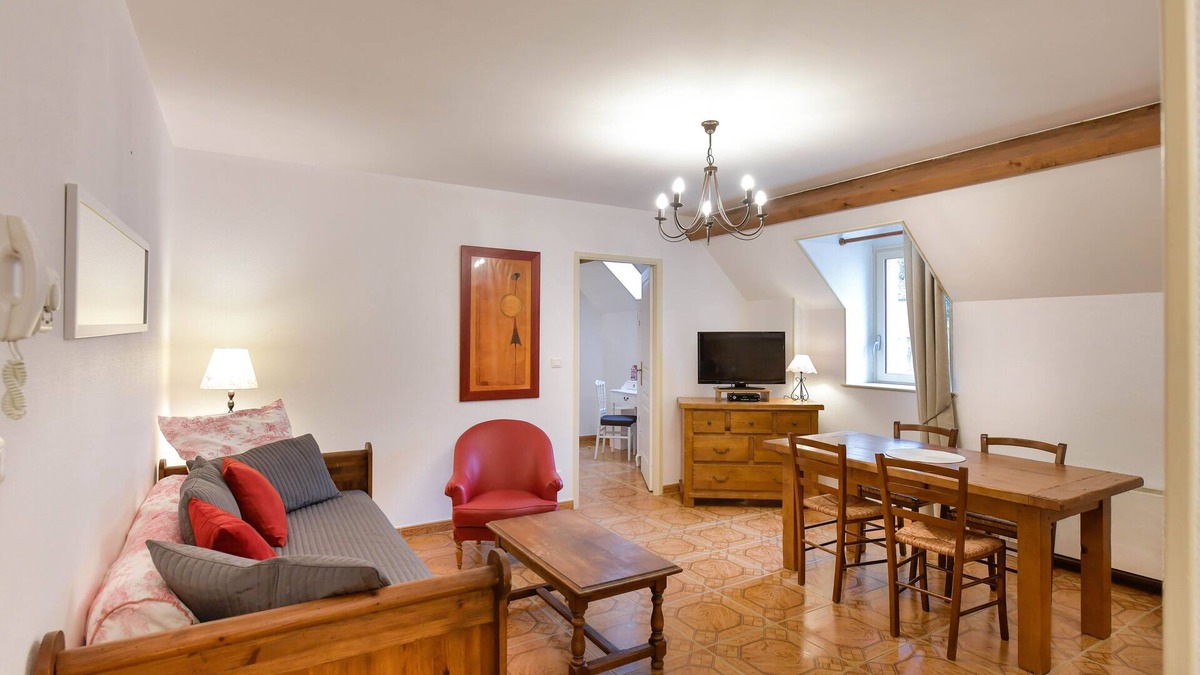 Chailly-sur-Armancon Apartment | 2 bedroom apartment + 2 bathrooms at the Hôtel Golf Château de Chailly
