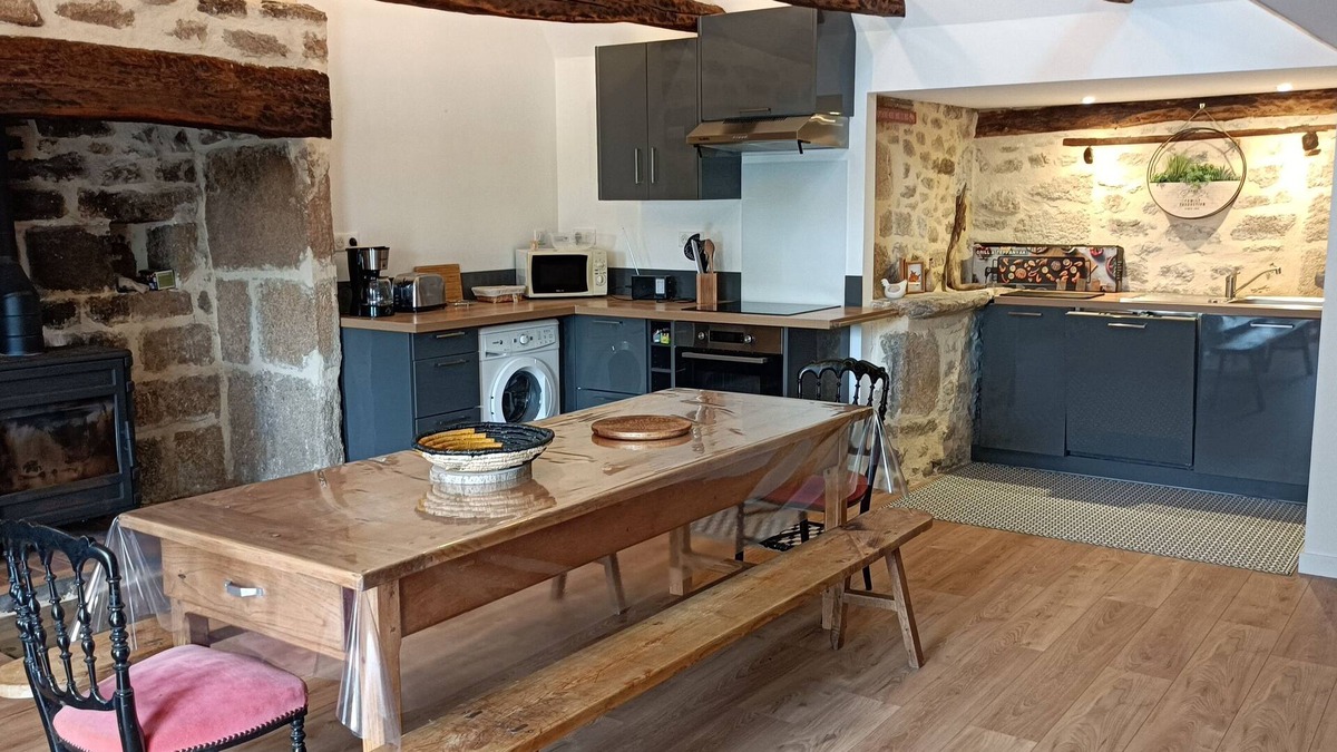 Saint-Julien-le-Pelerin House | 2 Bedroom Private vacation home in St julien le pÃ¨lerin