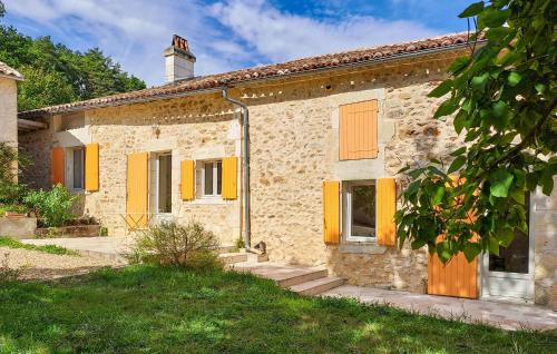 Grassac House | 2 Bedroom Gorgeous Home In Grassac