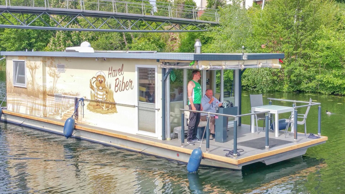 Havelsee Boat Rental | 2 bedroom gorgeous ship in Havelsee