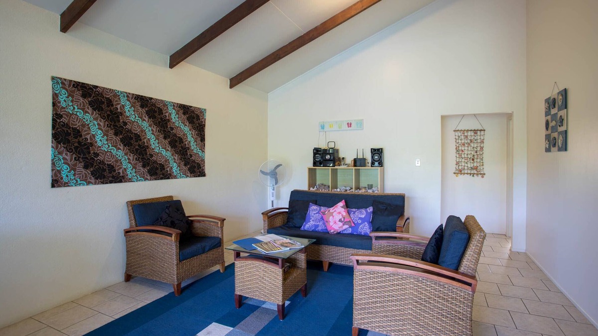 Ngatangiia Cottage | 2 bedroom house with private pool