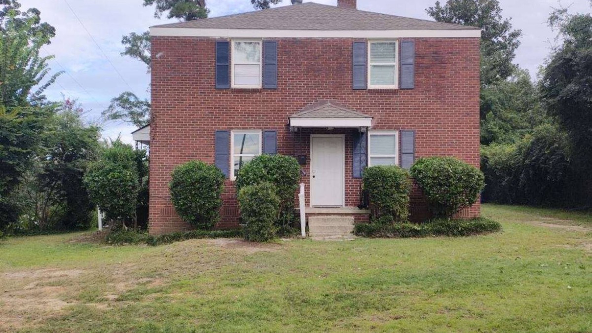 Columbia Apartment | 2 Bedroom Historic Apartment Near Downtown Columbia, Walkable, Parkside Living
