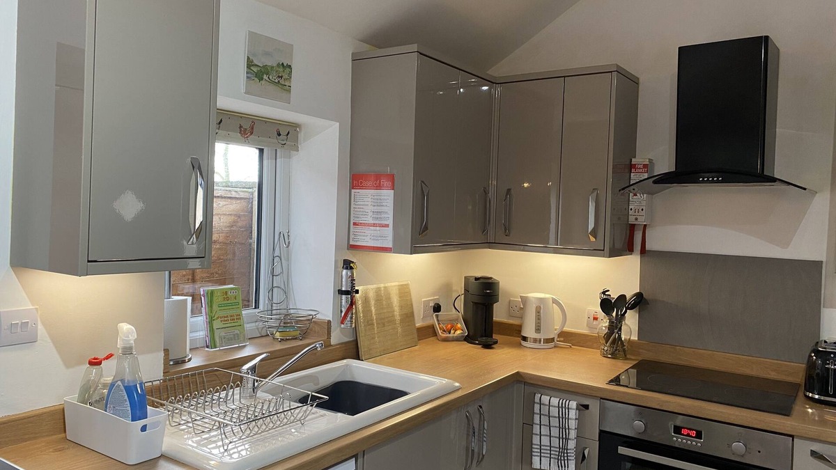 Tilney Fen End Cottage | 2 bedroom Holiday home in Norfolk, private field