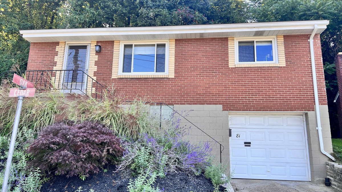 McKnight House | 2 Bedroom Home Available for 30+ Day Rentals