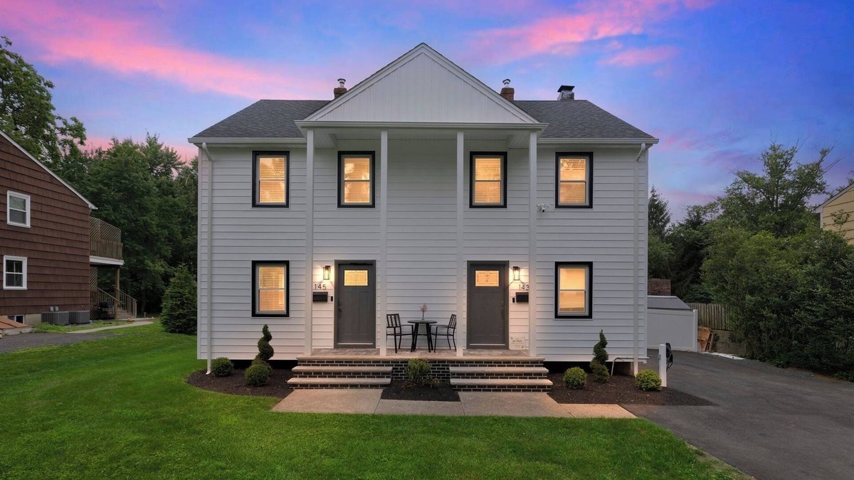 Princeton House | 2 bedroom home between Princeton University & Princeton Shopping Center