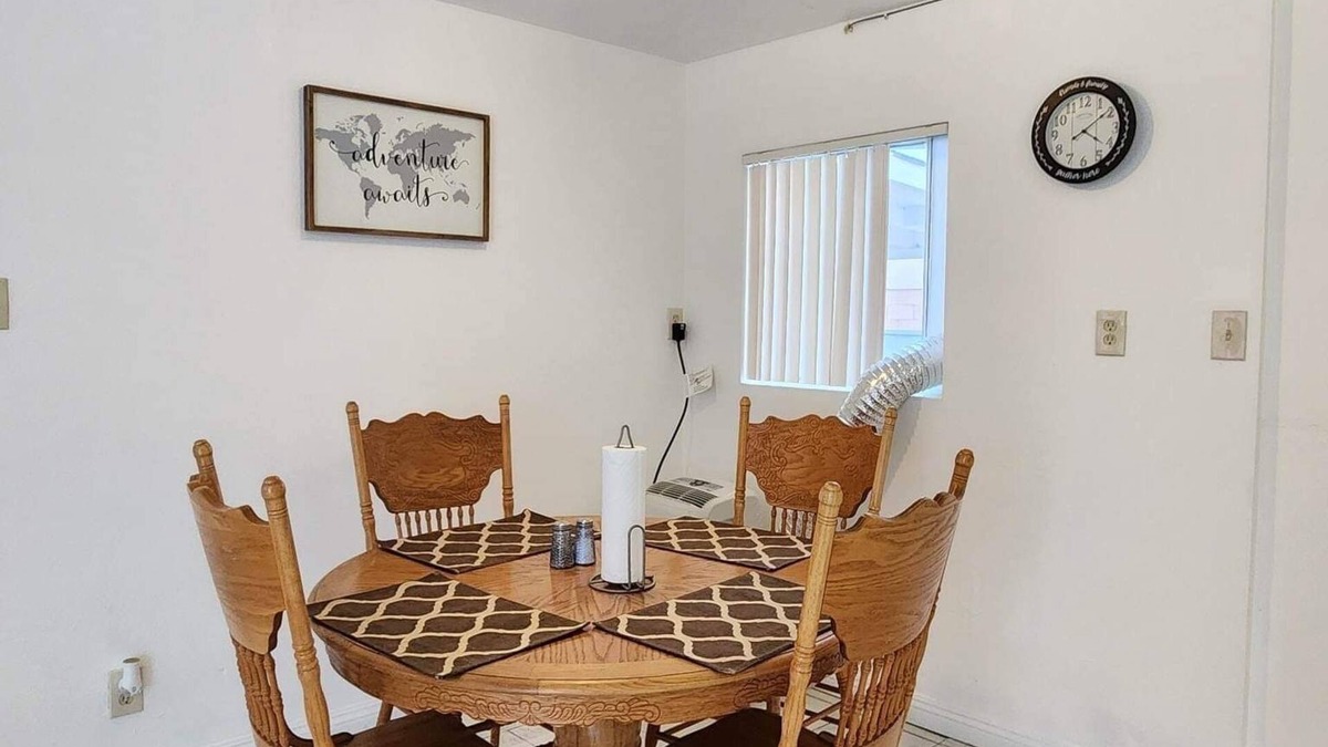 Midway City House | 2 bedroom home near Disney Land
