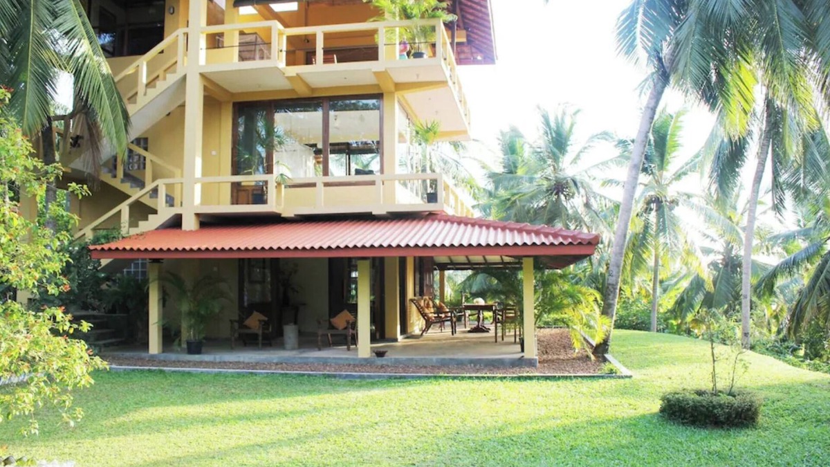 Ahangama House | 2 bedroom house on a 12 acre working plantation - Rustic