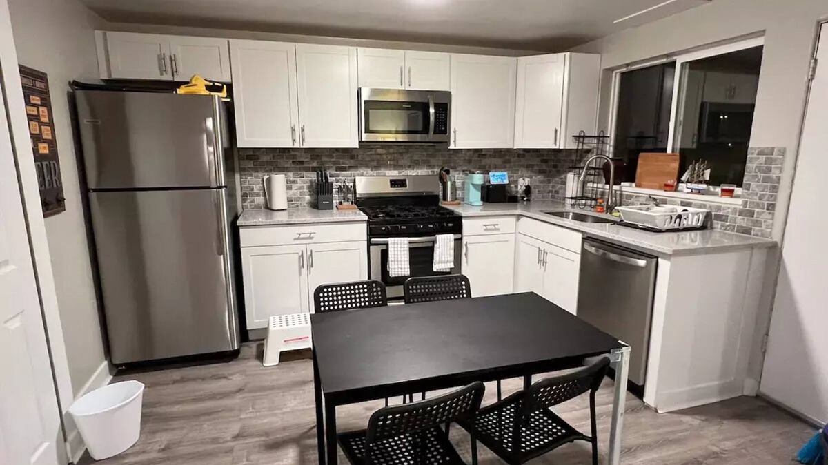 Northeast Park Hill House | 2 bedroom in Denver, Centralized