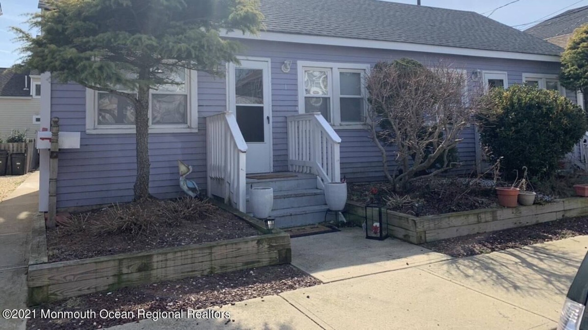 Ortley Beach Cottage | 2 Bedroom in Family Friendly Seaside Park