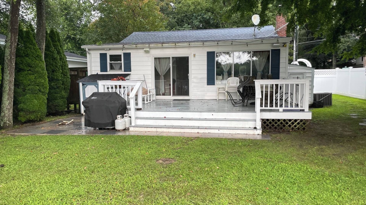 Ridge House | 2 bedroom lake front home ready for the Ryder Cup!