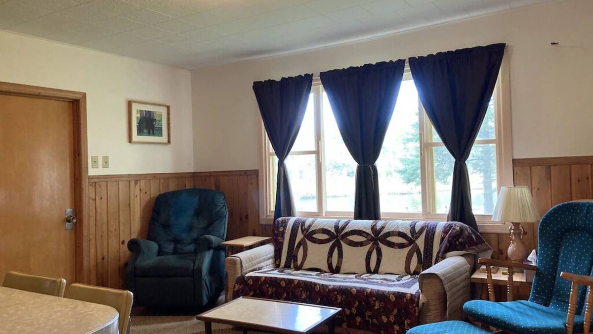 Hayward Cabin | 2 Bedroom Lakeside Cabin-Family Fishing Resort-Hayward WI-Chippewa Flowage