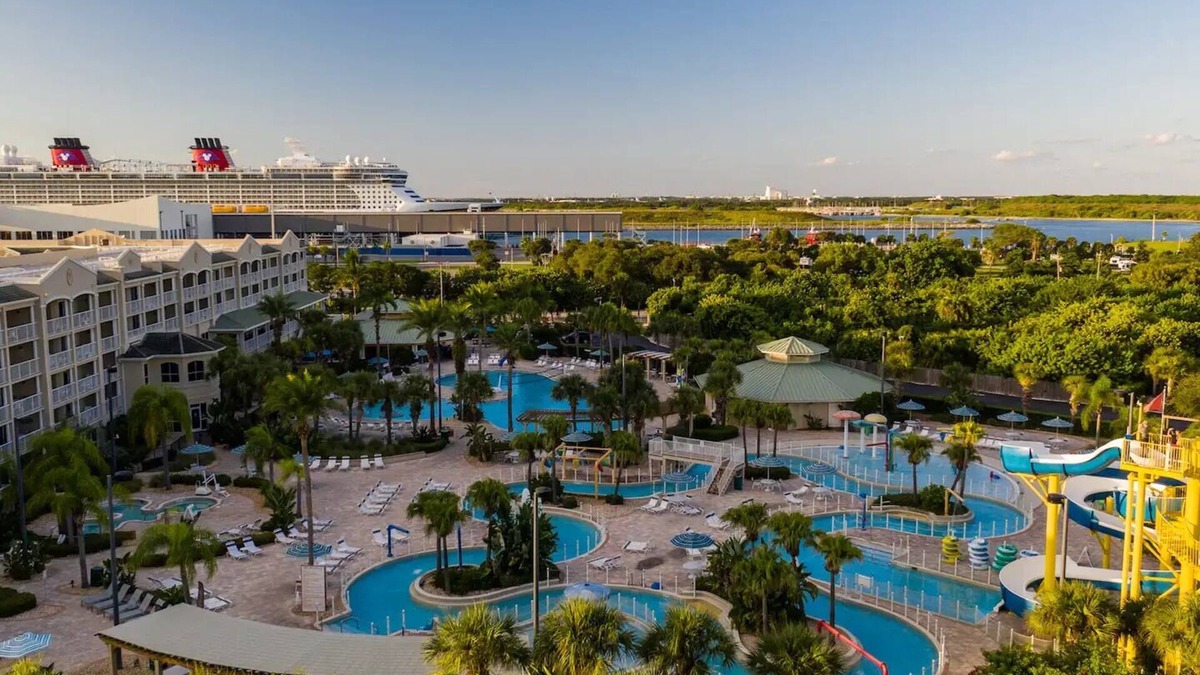 Port Canaveral Condo | 2-Bedroom Lock-Off Cape Canaveral Condo Beach Access