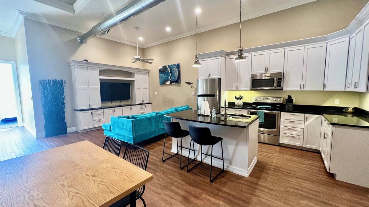 Cedar Falls Apartment | 2 Bedroom Loft - Above Patton Diner - Downtown CF!