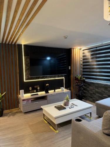 Malamig Apartment | 2 bedroom loft type near Rockwell