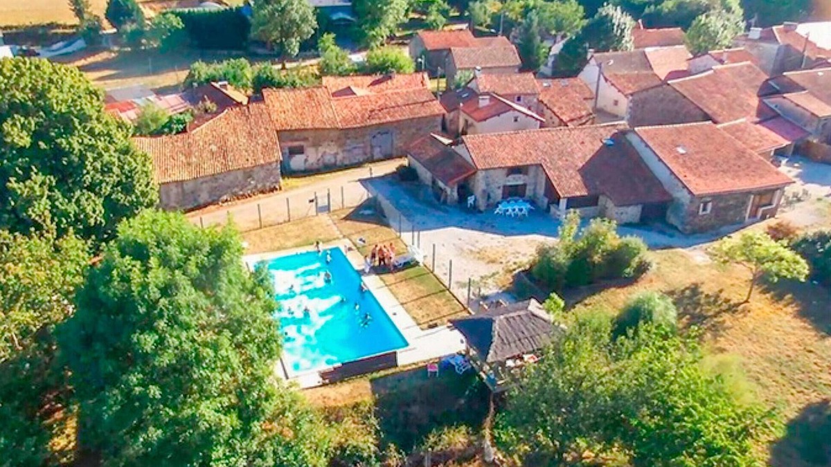Bussiere-Badil House | 2 bedroom lovely home in Bussière-Badil
