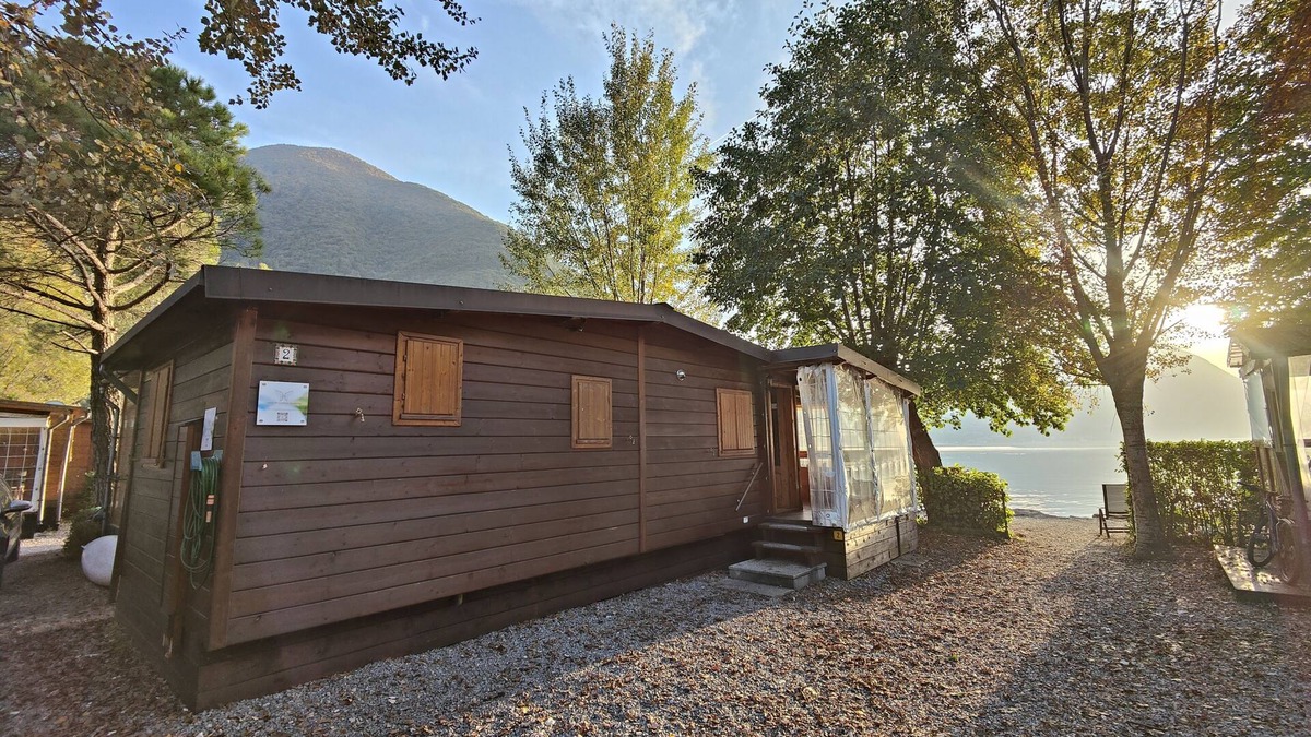 Porlezza House | 2 Bedroom Mobile Home in Lombardia