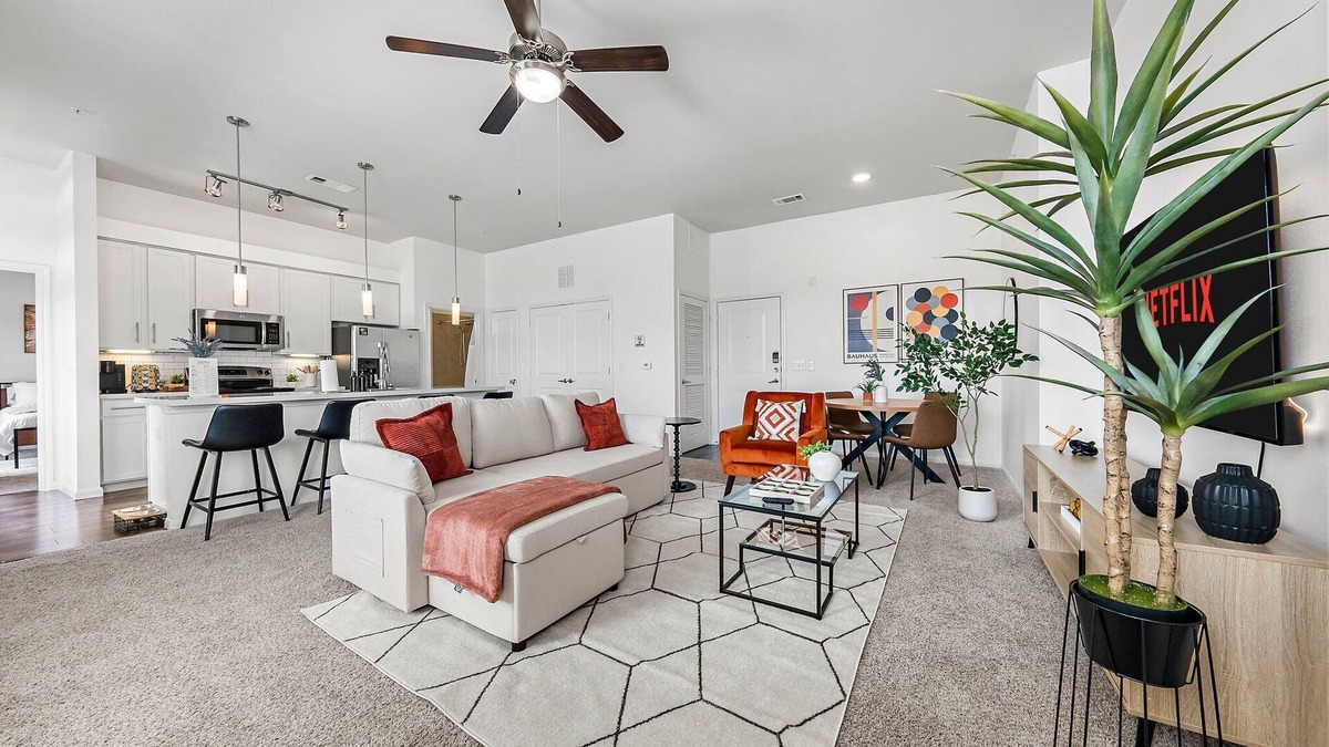 Pleasant Valley Apartment | 2-bedroom Modern apartment Near Downtown & Airport. Access to Pool + Gym