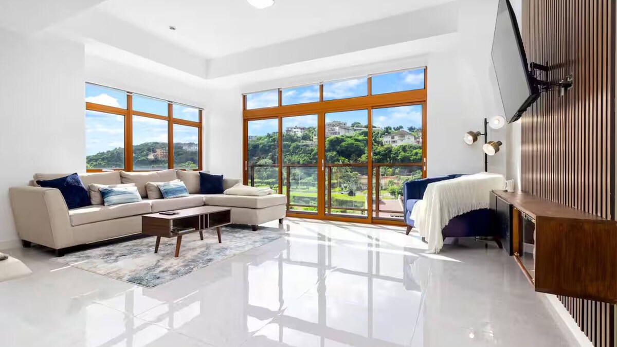 Beverly Hills Apartment | 2 Bedroom Mountain View Apartment with Pool in Kingston, Jamaica