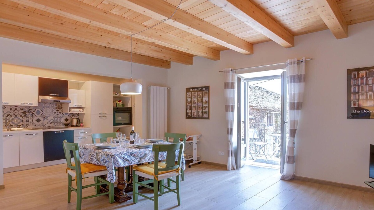 Bee House | 2 bedroom nice home in Albagnano di Bee