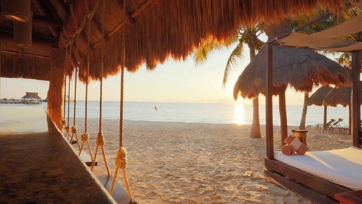 Punta Sam Apartment | 2 Bedroom Oceanfront Penthouse with Resort Amenities