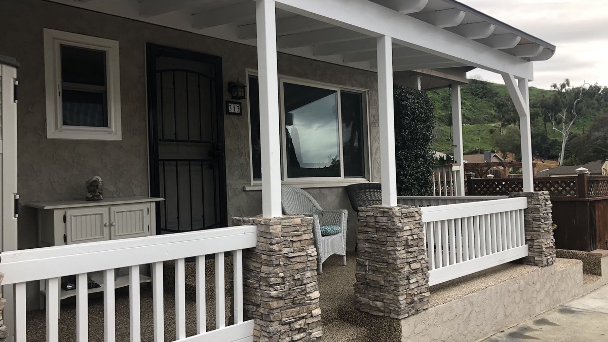 Ventura Apartment | 2 Bedroom Peaceful Executive Ventura Beach Hillside Executive Living