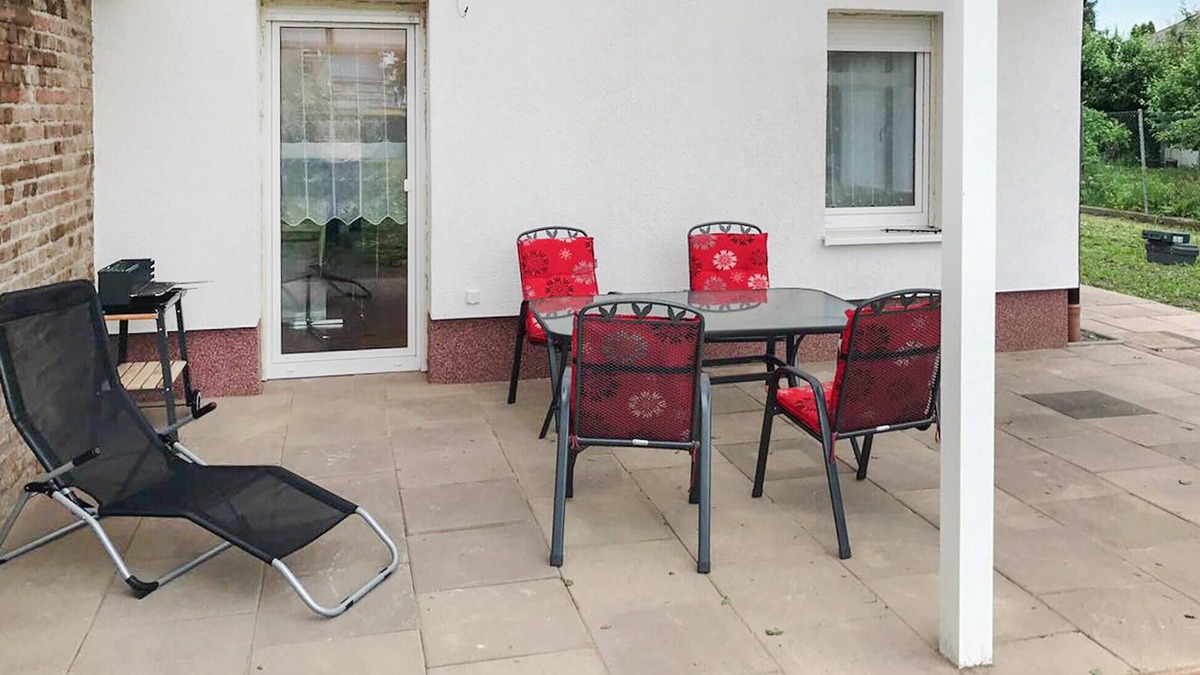 Prenzlau House | 2 bedroom pet friendly home in Prenzlau