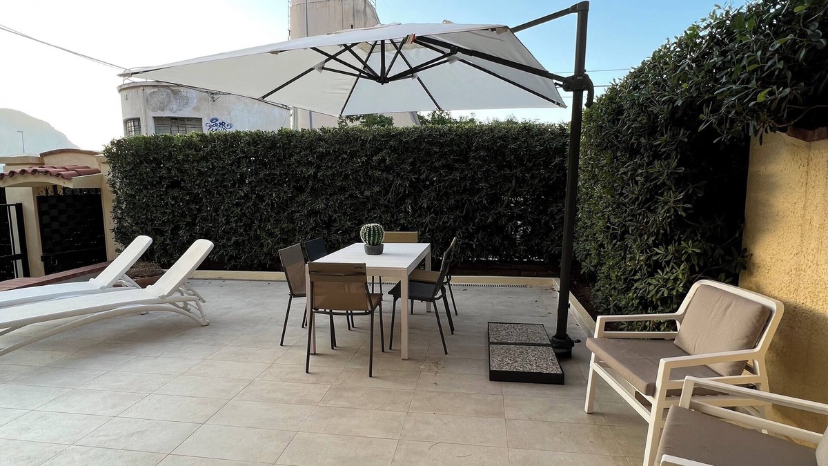 Addaura House | 2 Bedroom Private vacation home in Palermo