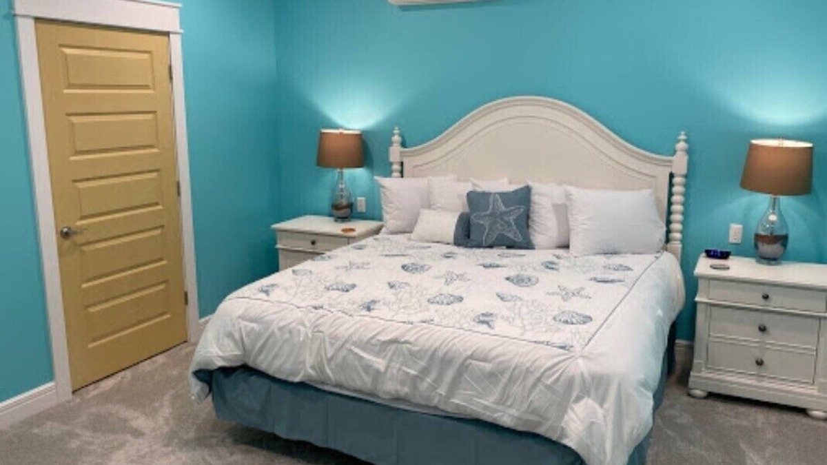Branson Resort | 2-bedroom resort in wonderful Branson, MO, with AC, WiFi, fitness room on site