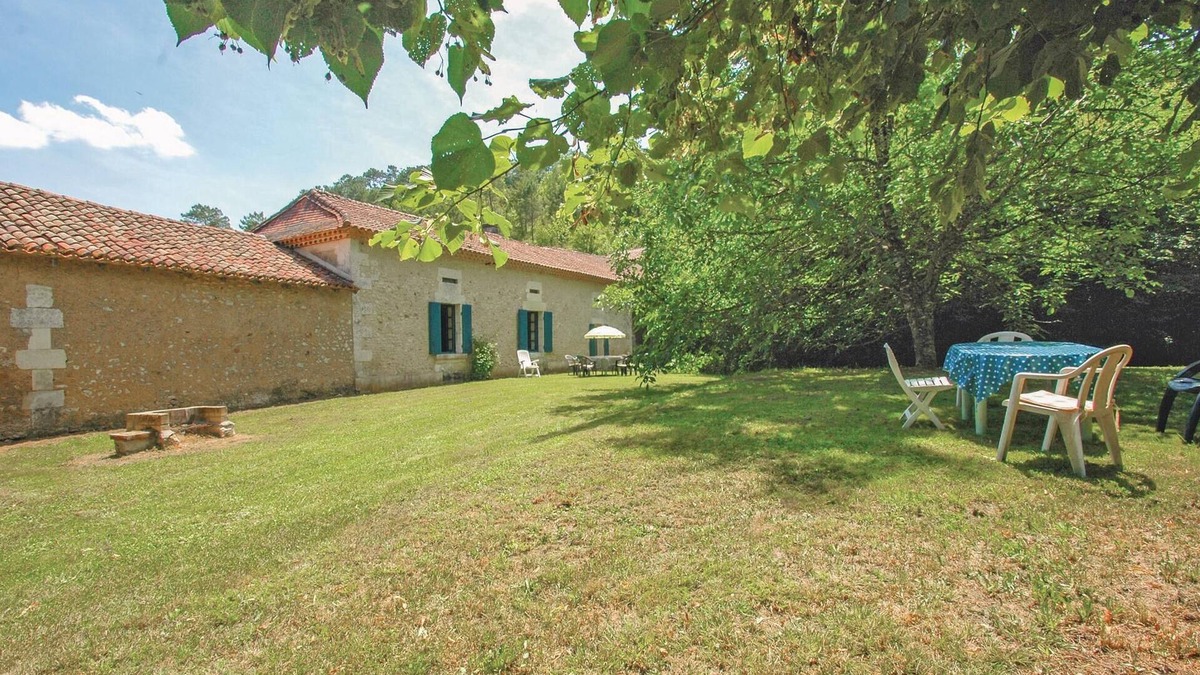 Grignols House | 2 bedroom stunning home in Grignols