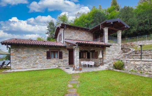 Colmegna House | 2 Bedroom Stunning Home In Luino
