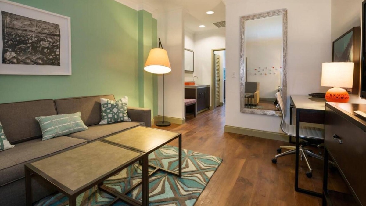 Historic District - North Hotel | 2-Bedroom Suite at a 4⭐️ Hotel