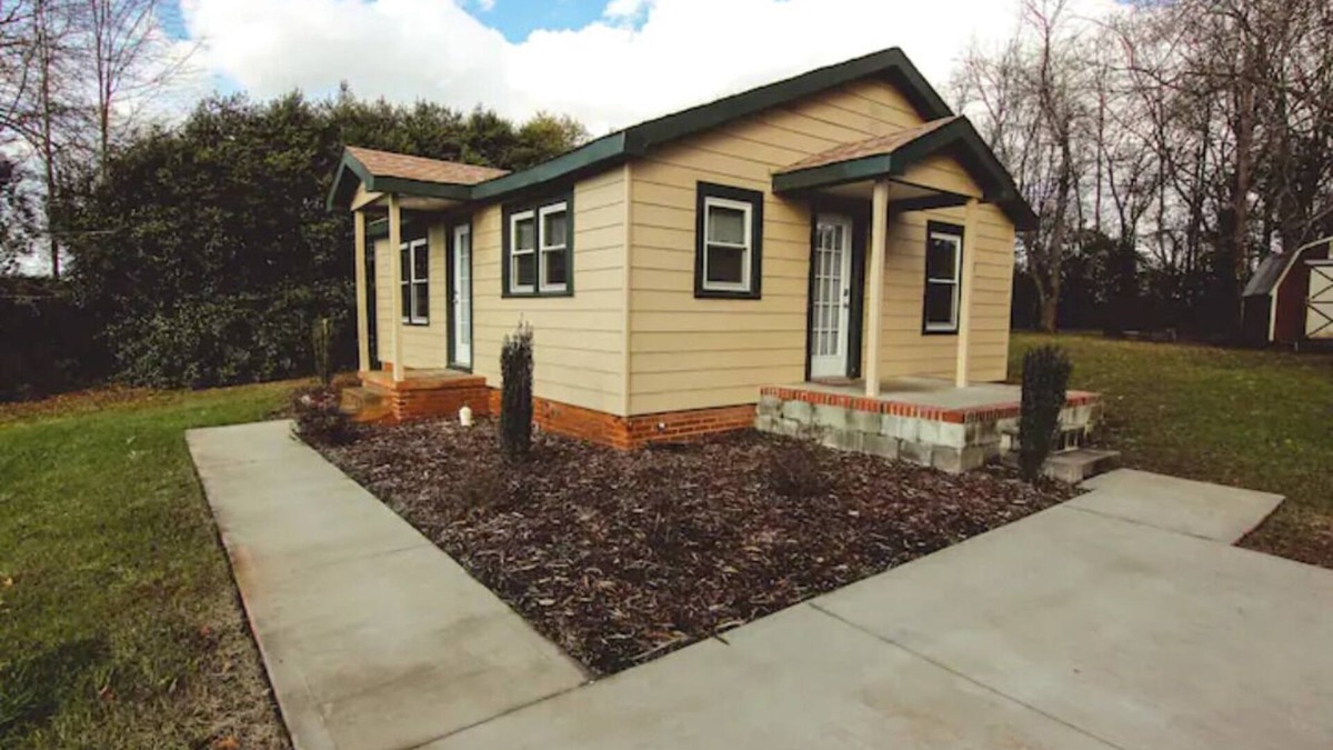 Greenville - Spartanburg House | 2-bedroom vacation home just 7 minutes from Haywood Mall - Cleaning Fee Included