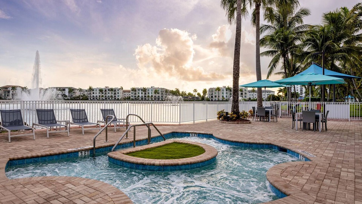 Doral Condo | 2 Bedroom Villa, Sleeps 8, Full Kitchen, at Marriott Villas at Doral, Miami!