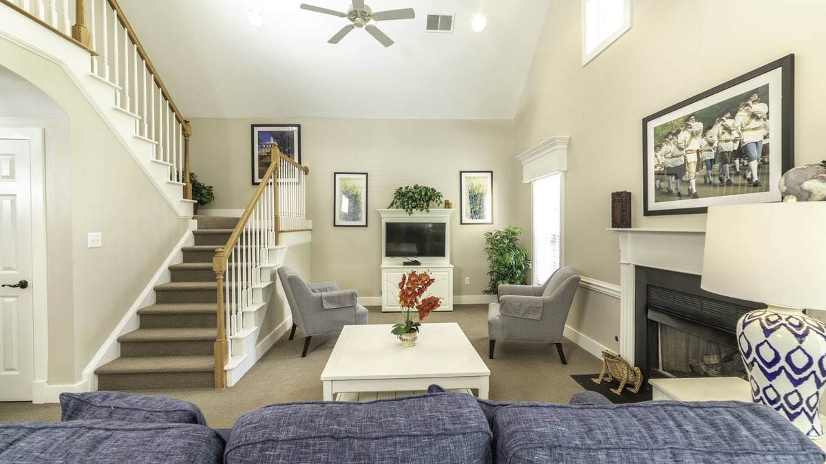 Lackey Resort | 2 bedroom within minutes of all Williamsburg has to offer!