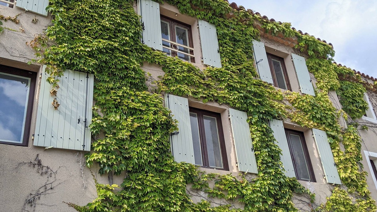 Vaugines Apartment | 2 bedrooms/2 bathrooms with terrace near Lourmarin - Apartment 3