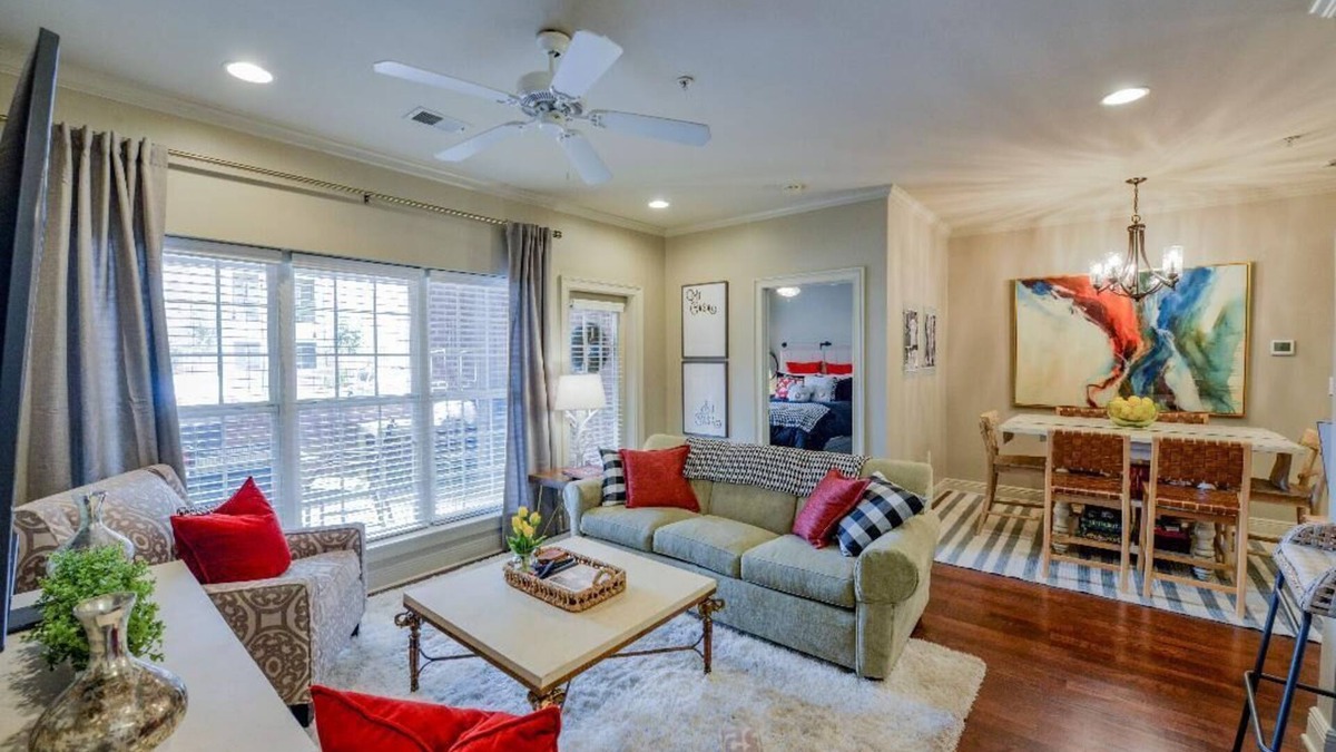 Tuscaloosa Condo | 2 Bedrooms, 2 Baths, Sleeps 6 - RTR and Welcome to The Red Elephant