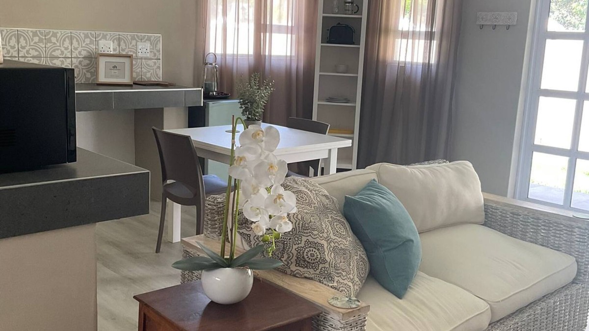 George Apartment | 2 Bedrooms Apartment In George