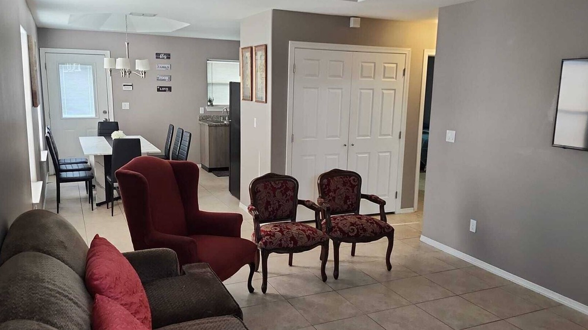 Edinburg Apartment | 2 Bedrooms Apt near Univeristy