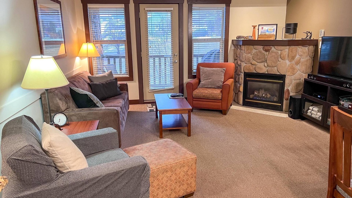 East Kootenay Condo | 2 Bedrooms l Sleeps 5 Adults