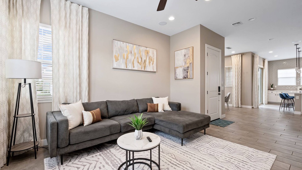 Chandler House | 2 Beds 2.5 Baths Chandler