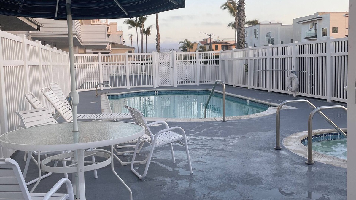 Hermosa Beach Condo | 2 blocks 2 Beach Beautiful Condo with Pool