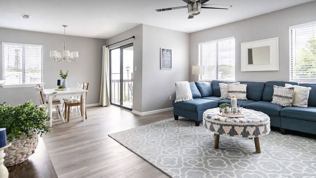 Tallahassee House | 2 blocks to FSU,Campus tours/visits,King bed,Gated community w/2 pools,Free park